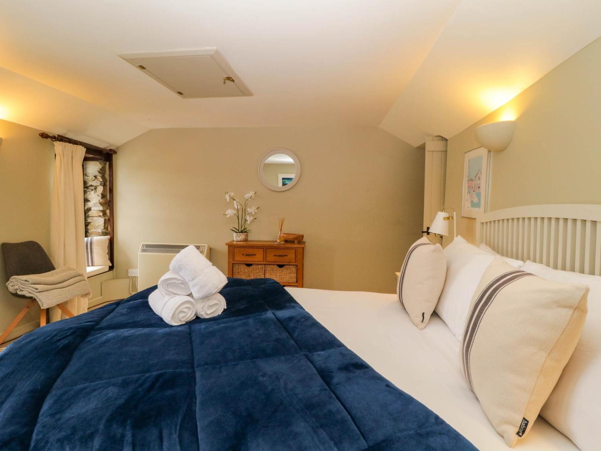 4 Trenhaile Terrace Truro