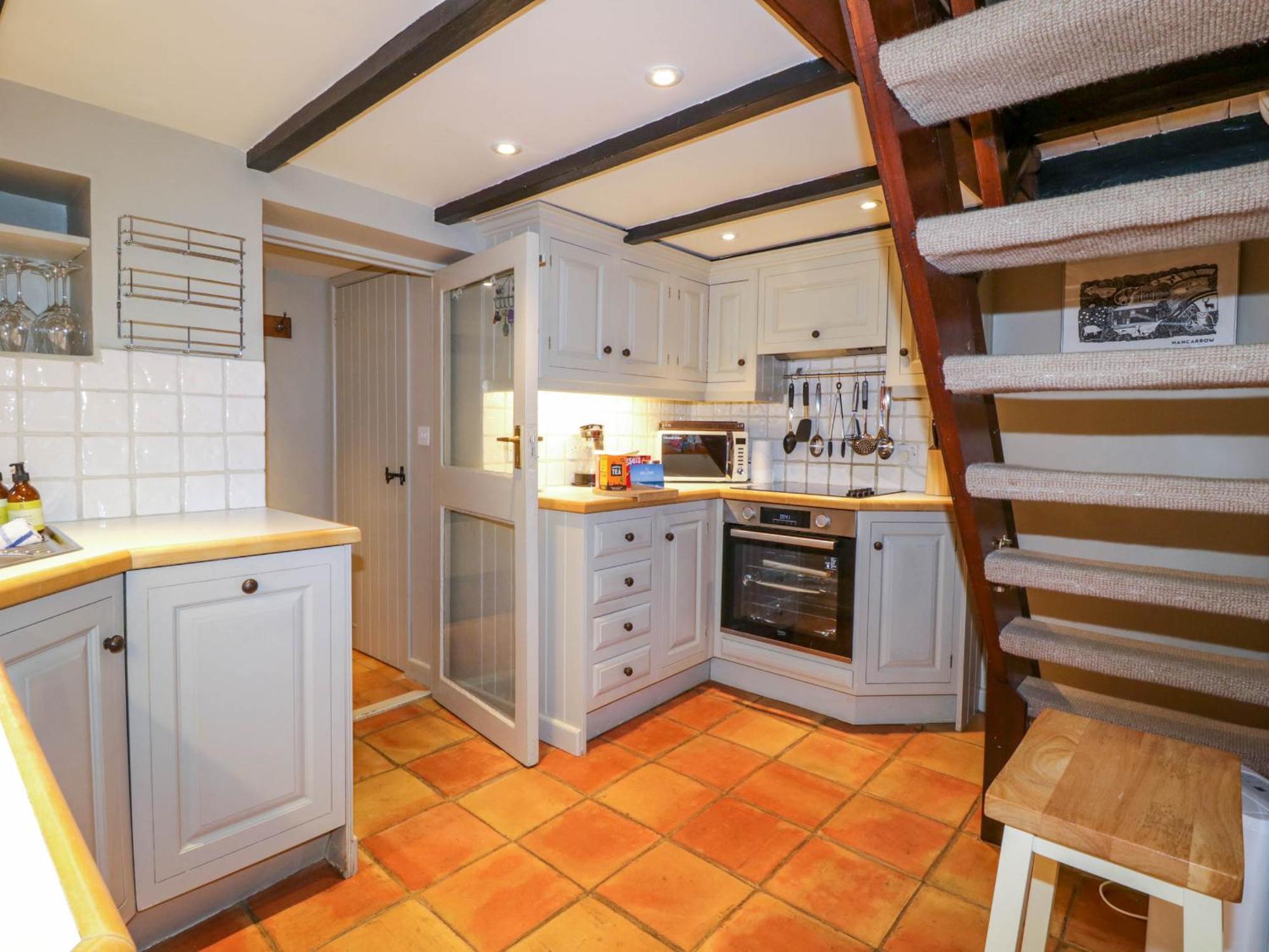 4 Trenhaile Terrace Truro